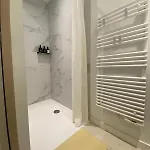 En Plein Centre , A 200m De La Apartment *